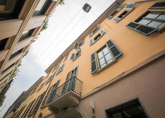 Romantic Spiga Apartment Mailand