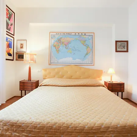 Romantic Spiga * Milaan