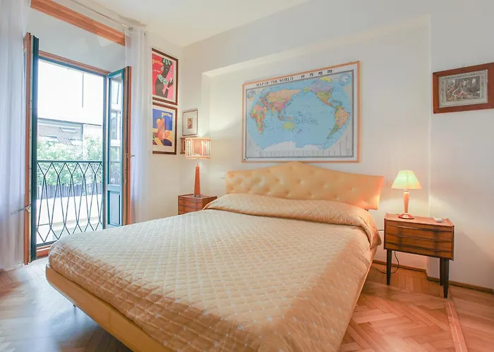 Romantic Spiga * Milan