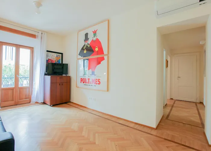 Romantic Spiga Apartment