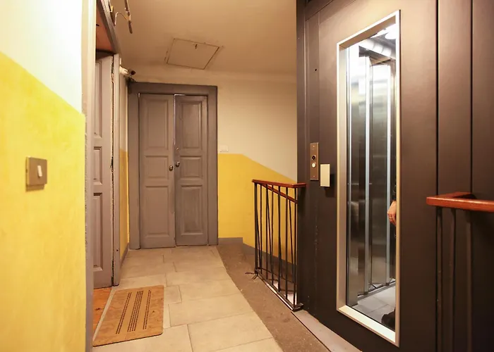 Apartment Romantic Spiga Milan